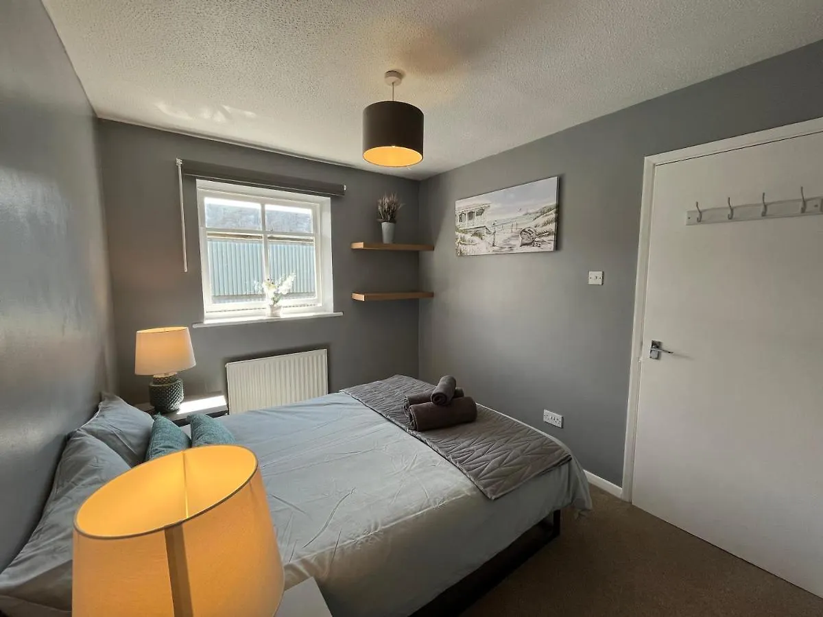 Brighton Central Home With Free Parking contacts